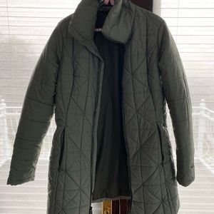The North Face Women's Puffer Jacket - Olive Green